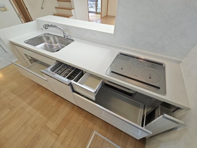 北原貸家の内装