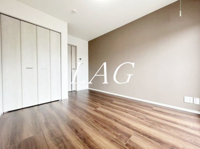 【居間・リビング】 | ルナモンド大和田 | 洋室のお部屋です。