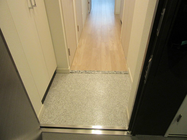 【玄関】プレサンス江戸堀