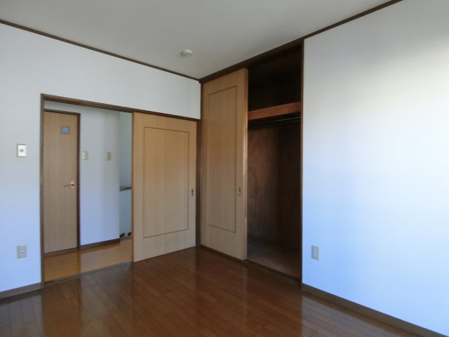 【洋室】 | 羽衣一丁目貸家