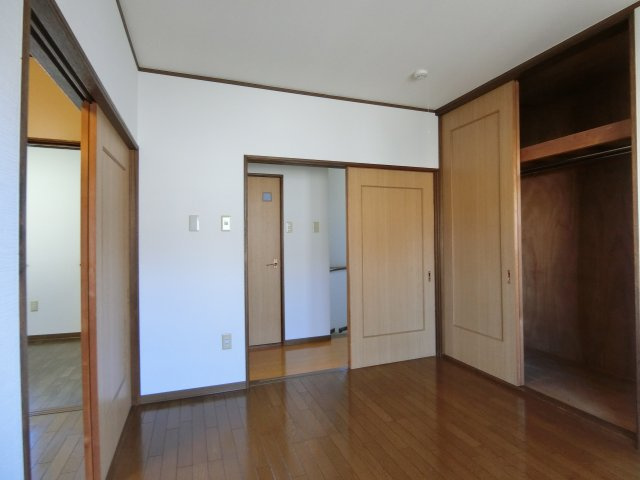 【洋室】 | 羽衣一丁目貸家