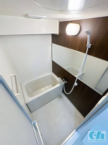 リヴェール多摩川 303号室の浴室