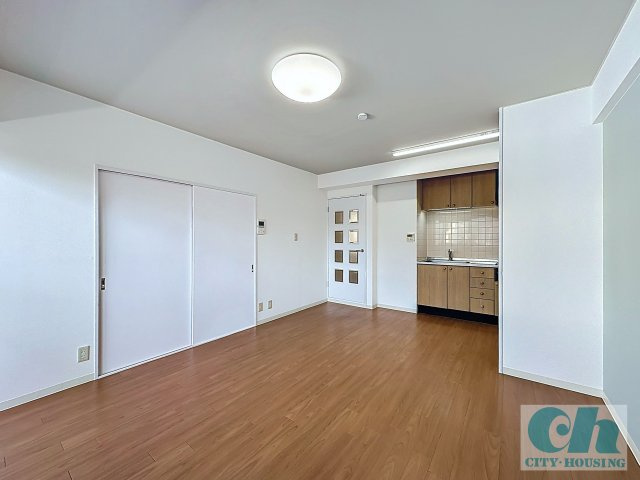 リヴェール多摩川 303号室の居間・リビング