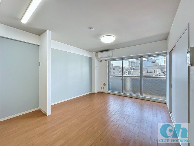 リヴェール多摩川 303号室の居間・リビング