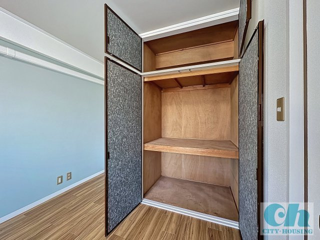 リヴェール多摩川 303号室の収納