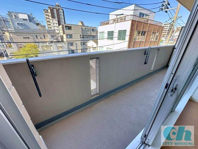 リヴェール多摩川 303号室のバルコニー