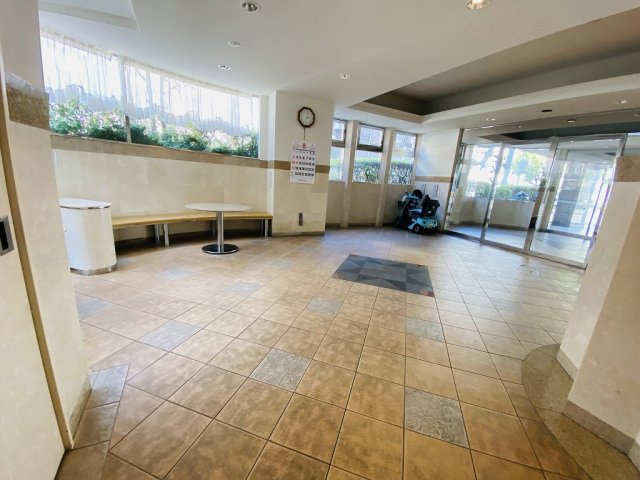 グラン・パレ大倉山ウエストタワーのロビー|ロビー