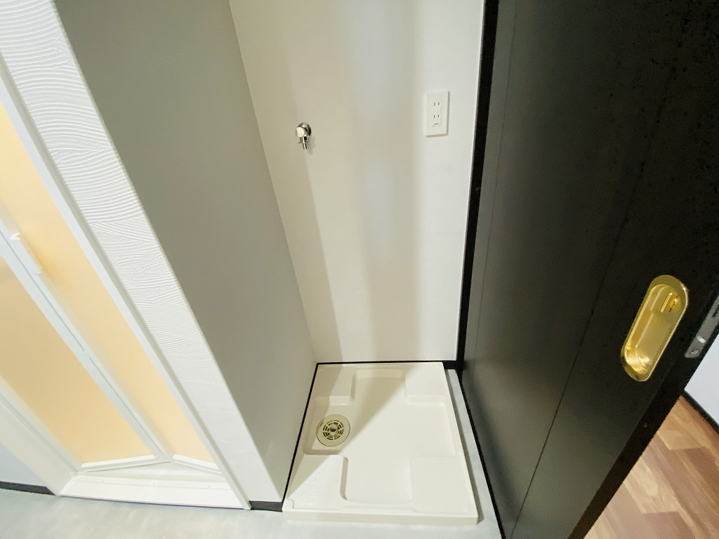 グラン・パレ大倉山ウエストタワーのランドリースペース|洗濯機置き場