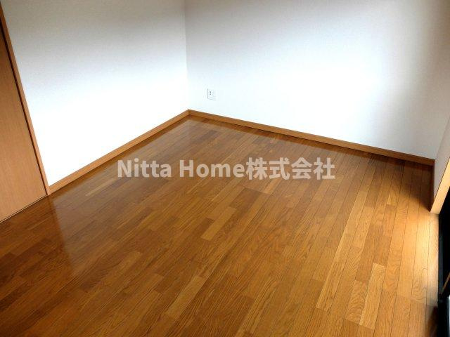 リバーサイドレジデンスＡの寝室|寝室スペースにもぴったり◎