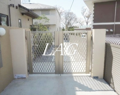 【エントランス】 | ソワーニュ | エントランスです。