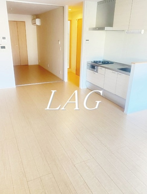 【居間・リビング】 | ソワーニュ | 洋室のお部屋です。