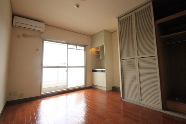 メゾン・スギの居間・リビング