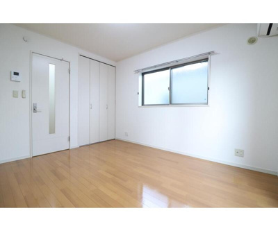 【寝室】 | メゾン太陽Ⅱ | 南東向きで日当たり良好♪