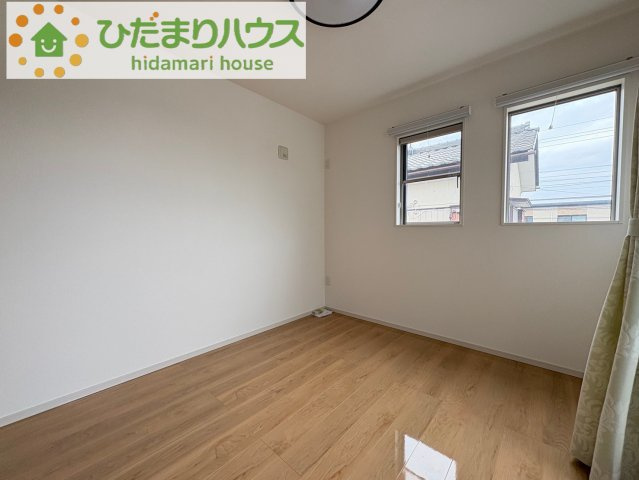 深谷市西大沼　中古一戸建ての洋室