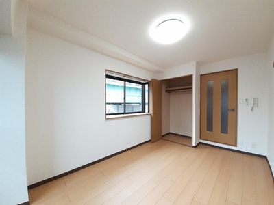 【寝室】 | プリムヴェール