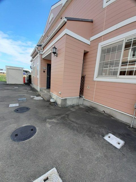 メゾンいかみＢのエントランス