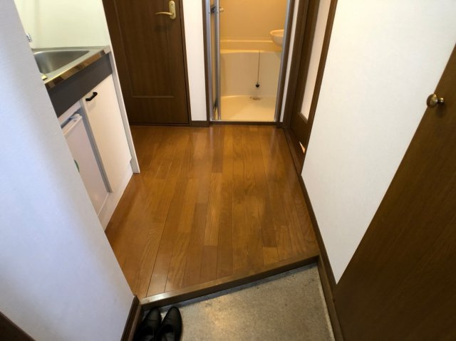 タナカハイツの玄関