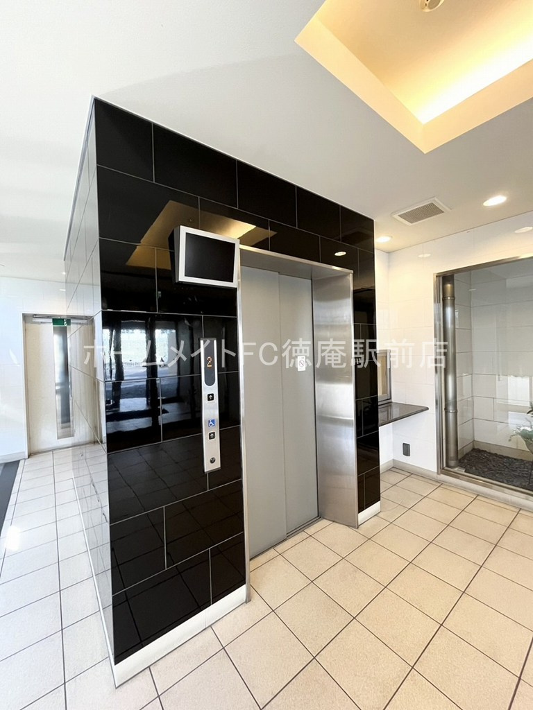 CASSIA高井田SouthCourtのロビー