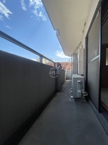 グローリーヨシダのバルコニー|グローリーヨシダ　南向きワイドバルコニー