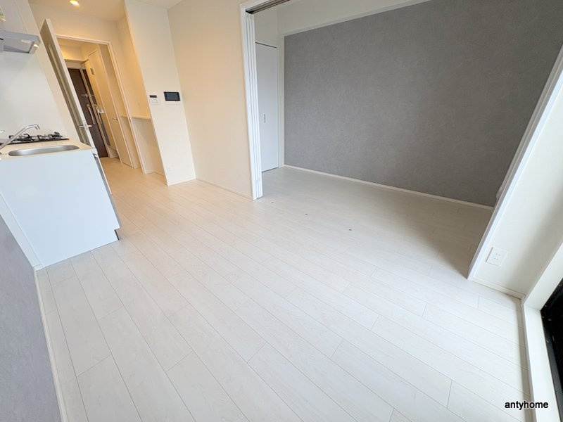 スプランディッド弁天町DUE　仲介手数料無料の居間・リビング