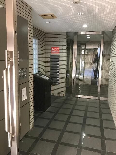 ラフィーネカワムラのエントランス