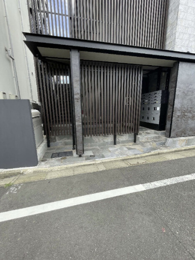 Casa Aspera jiyugaokaのエントランス