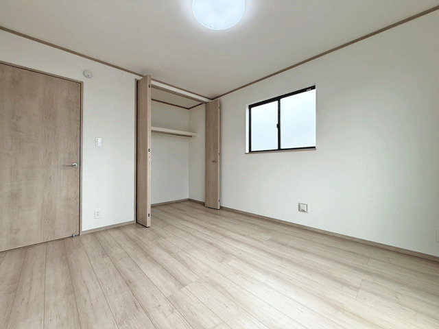 福室18期　2号棟の洋室