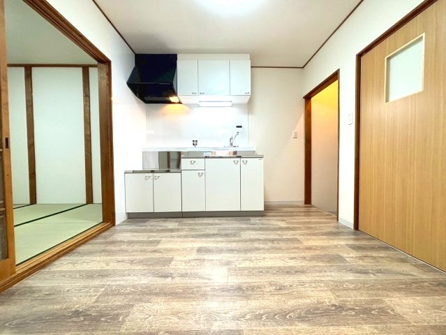 サンコーポ太子の居間・リビング