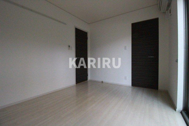 プレベール小路東の洋室