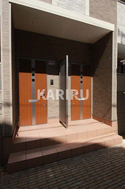 プレベール小路東のエントランス