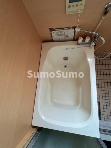 りばぁさいど多聞の浴室|コンパクトで使いやすいお風呂です