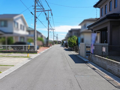 【前面道路含む現地写真】 | 鈴鹿市平田２丁目 | 前面道路