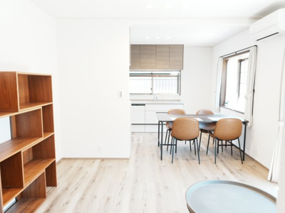 【居間・リビング】 | 鈴鹿市平田２丁目 | ＬＤＫ