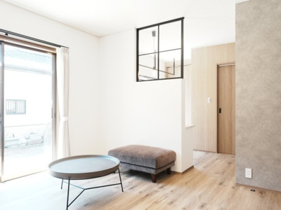 【居間・リビング】 | 鈴鹿市平田２丁目 | ＬＤＫ