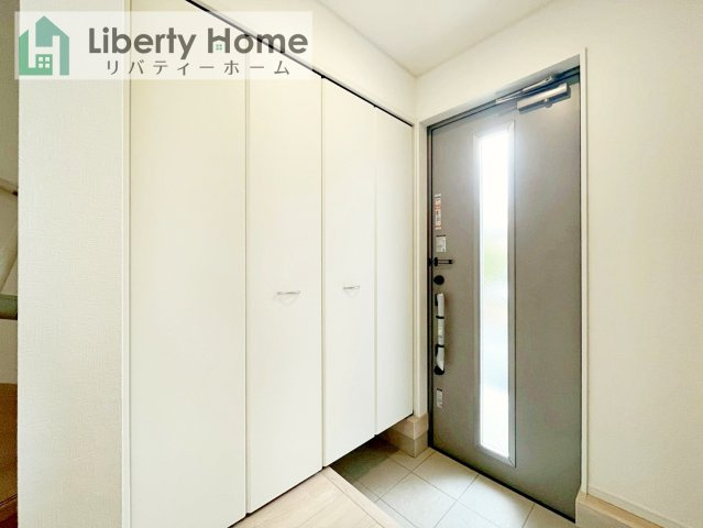 取手市宮和田第8　新築戸建の玄関