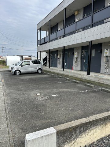 つつじハイツの駐車場