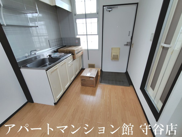 プルミエールエビハラ・パーソンズAの玄関