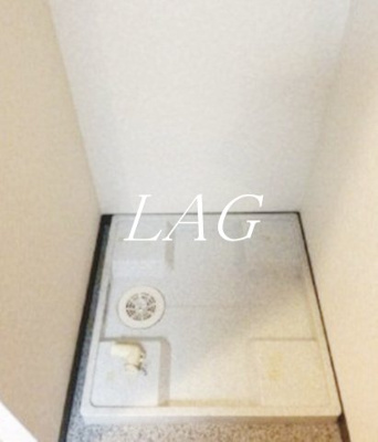 【設備】 | トーシンフェニックス下目黒 | 室内洗濯機置場です。