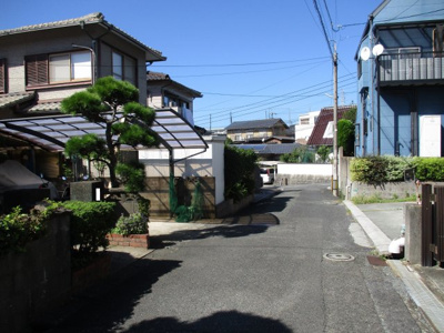 【前面道路含む現地写真】 | 企救丘三丁目16番3号（B-17)