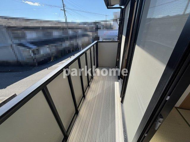 ピースフルハウス桂のバルコニー