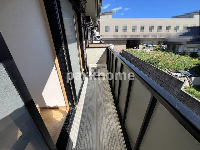 ピースフルハウス桂のバルコニー