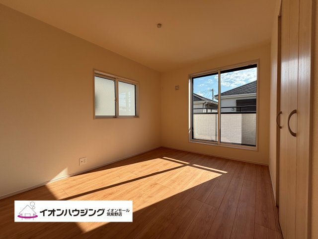 【筑紫野イオン3階にて10時〜21時まで営業中です！】 筑紫野イオンに来られた際は、お買い物ついでに気軽にお立ち寄りください♪ 所要時間20分程度の物件購入相談会も実施しております！