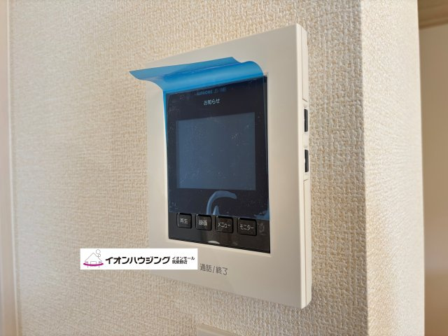 モニター付きインターフォンで防犯面も安心♪