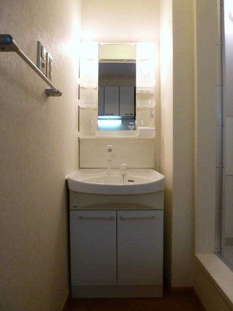 カーサ碑文谷の独立洗面台