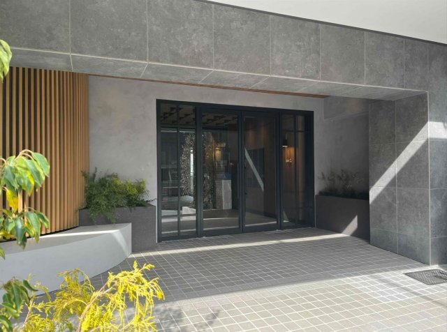 (旧プライムアーバン駒込)のエントランス