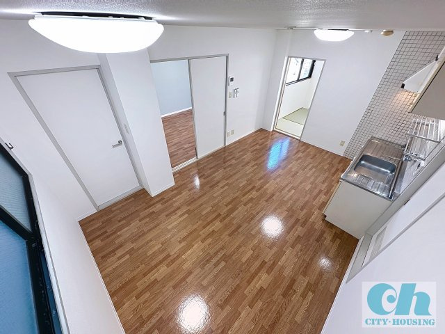 ドミール新田 302号室のキッチン