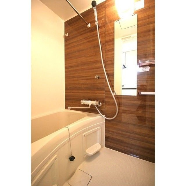 エクセラン南千住の浴室