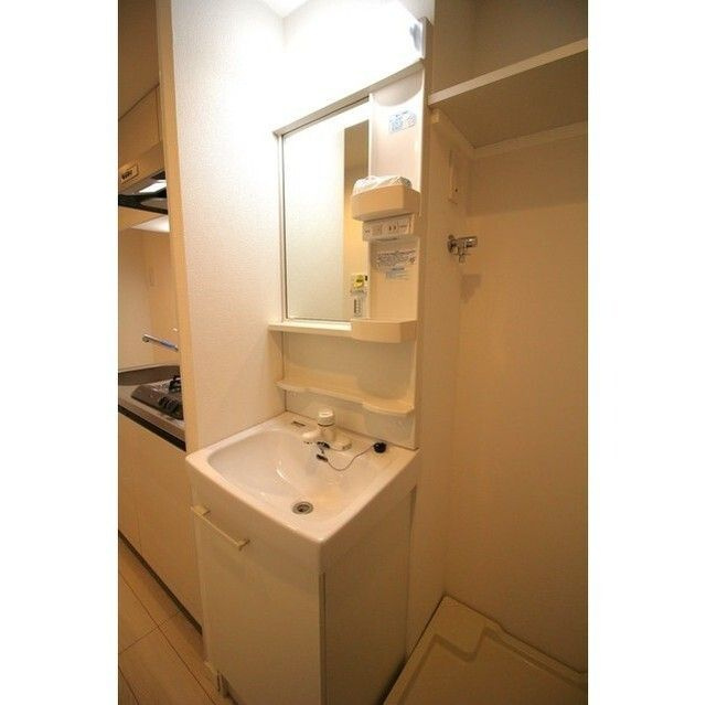 エクセラン南千住の洗面所