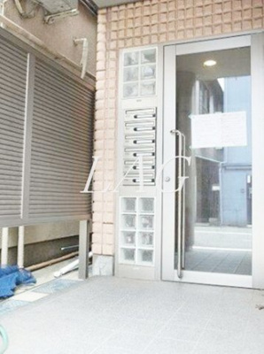 【エントランス】 | モンシャンブル | エントランスです。