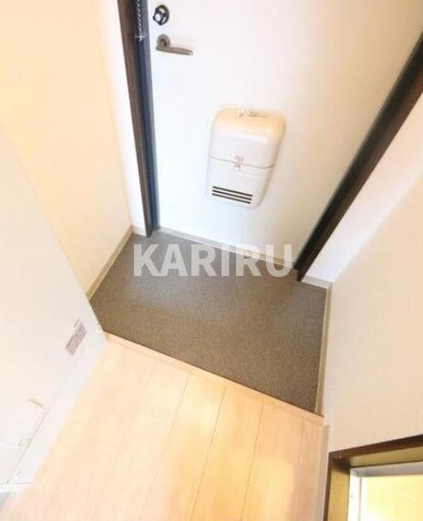 エムロード蒲生の玄関